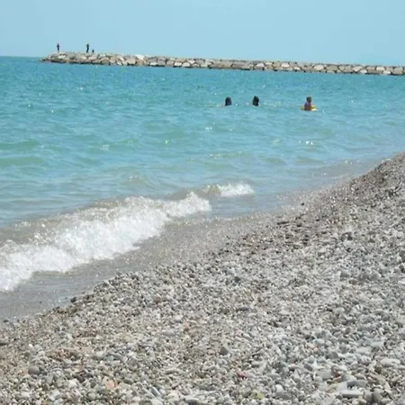 In Near Adriatic Sea ファーノ